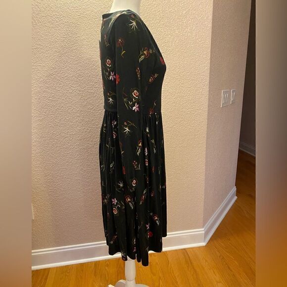 Old Navy Dress   - Picture 7 of 11